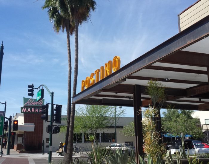 Mesa Precast | Planters Wall Coping at Postino, Gilbert, AZ | White Color Architectural Precast